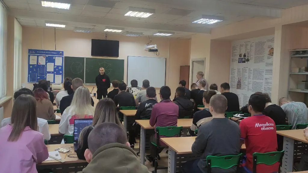 Встреча участника СВО Егора Матвиенко состоялась со студентами Электростальского колледжа