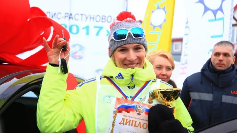 Победители «Лыжни России» получили автомобили от губернатора Подмосковья
