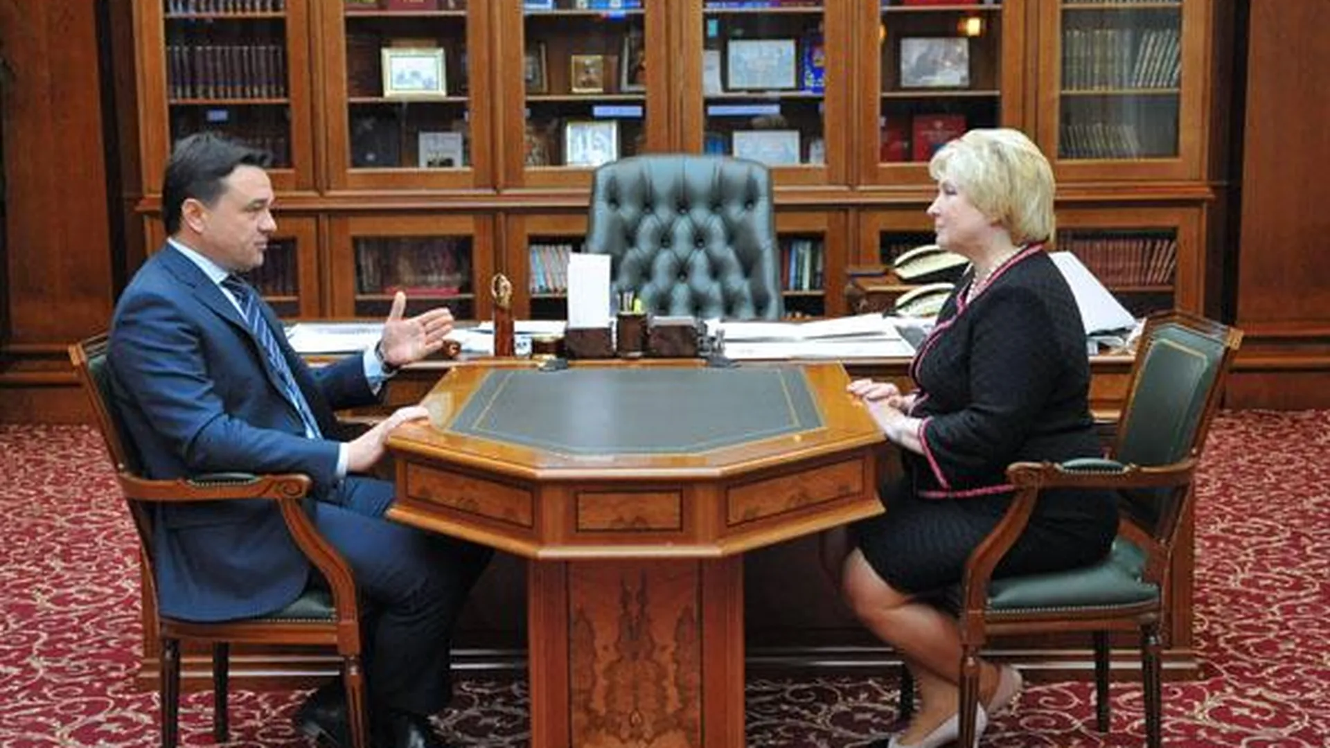Губернатор предложил Антоновой стать сенатором от МО