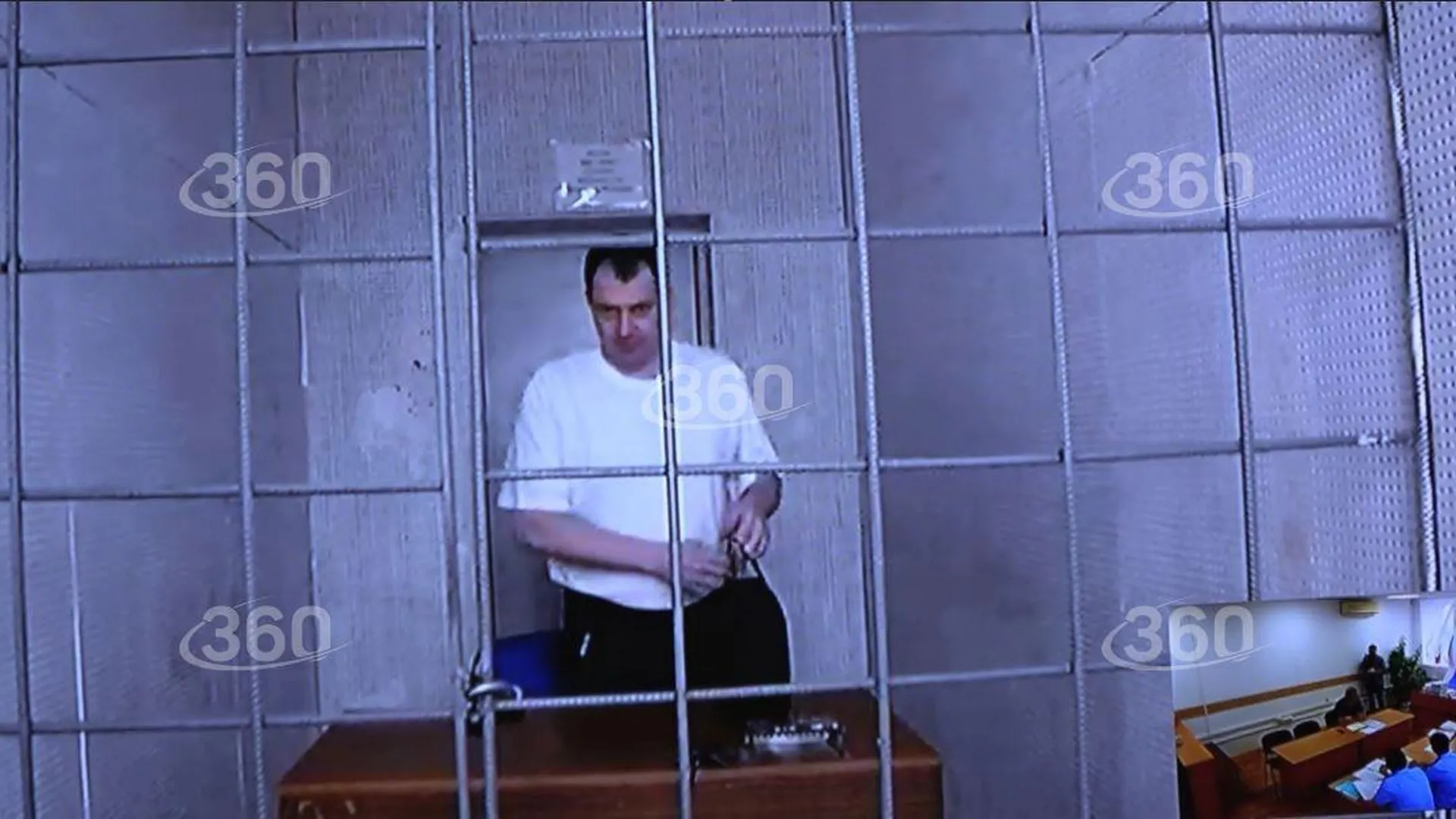 «Золотой гаишник» Сафонов снова предстал в суде по делу о своем имуществе