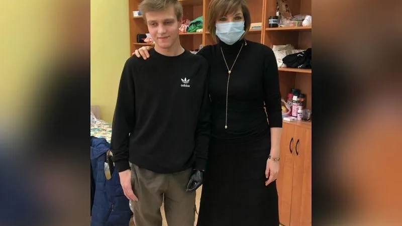 Мальчику из Донбасса поставили бионическую руку в Подмосковье