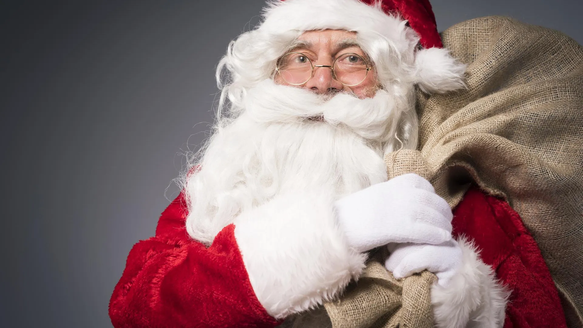 Санта-Клаус — рождественский дед, отождествляемый с образом Николая Чудотворца