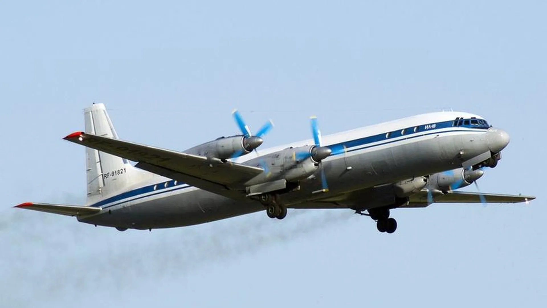 В поисках Ильюши: волонтеры музея ВВС разыскивают тезку Ил-18, родившегося на его борту 